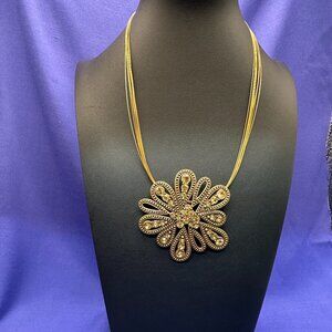 VTG Chico’s Gold-Tone Boho Crystal Flower Choker Pendant Necklace